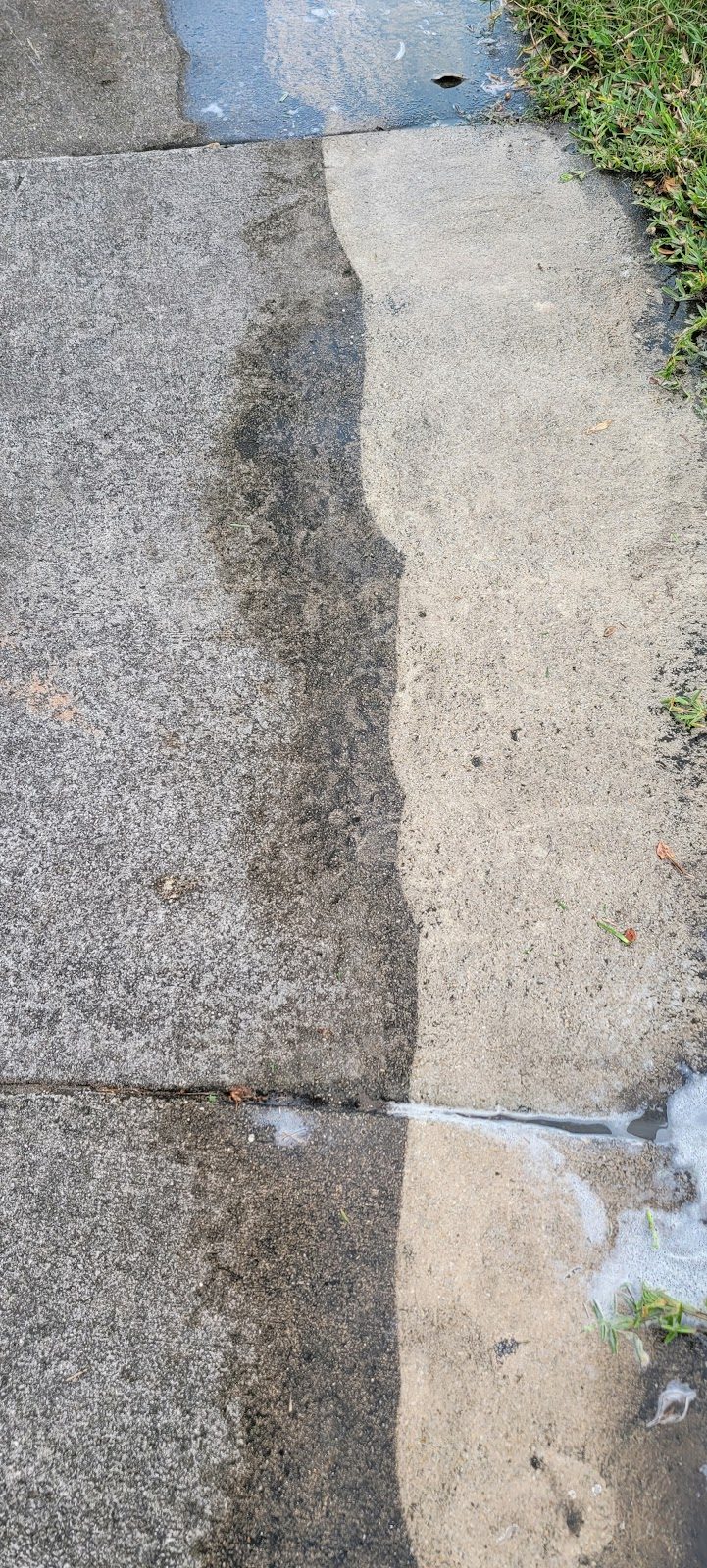 Concrete cleaning before and after in Miami